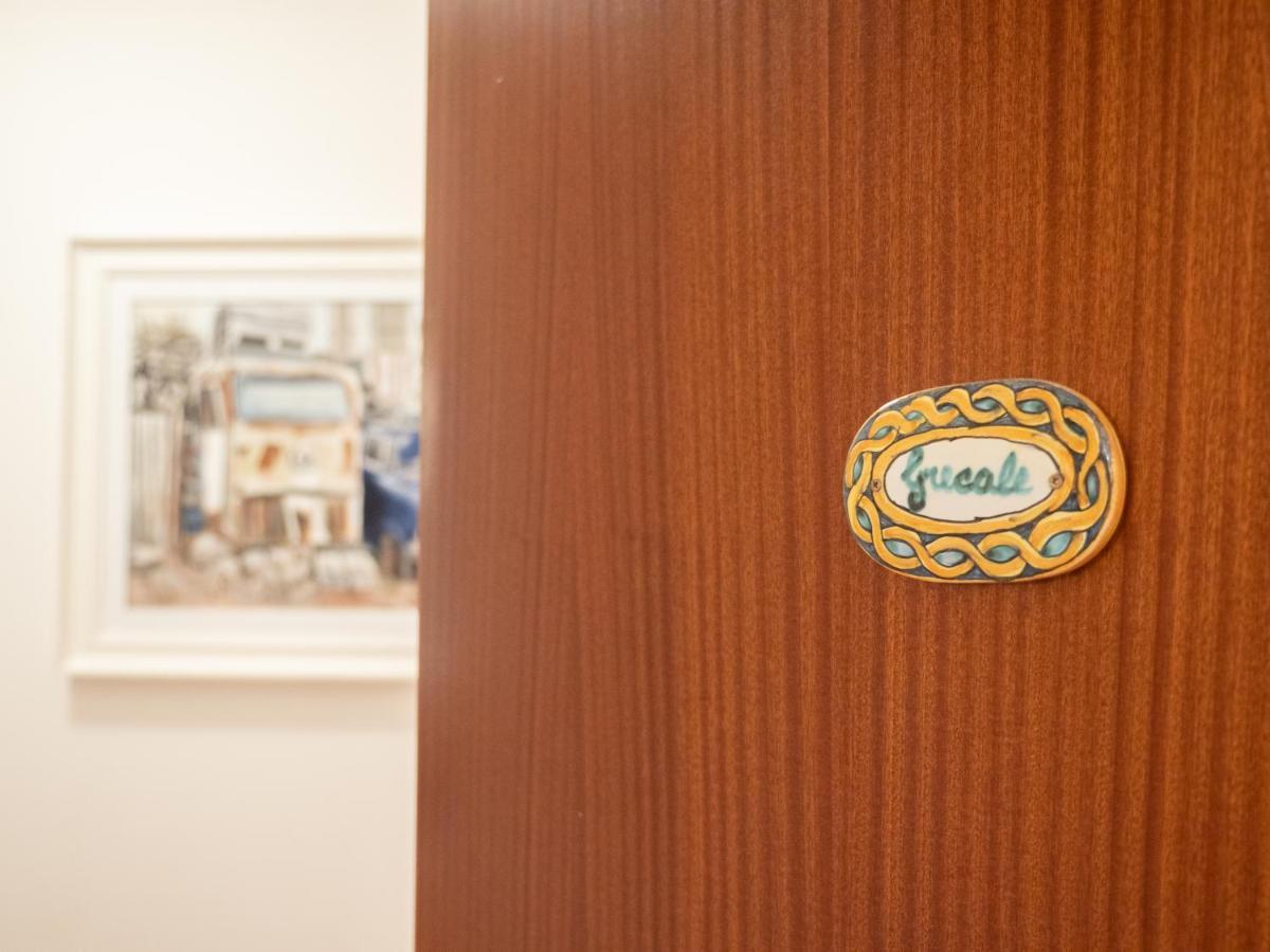 Kalamarina Rooms Palermo Luaran gambar