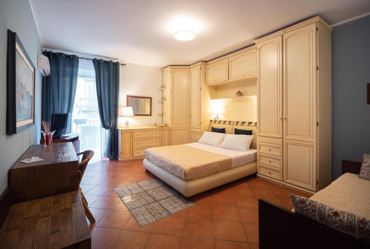 Kalamarina Rooms Palermo Luaran gambar